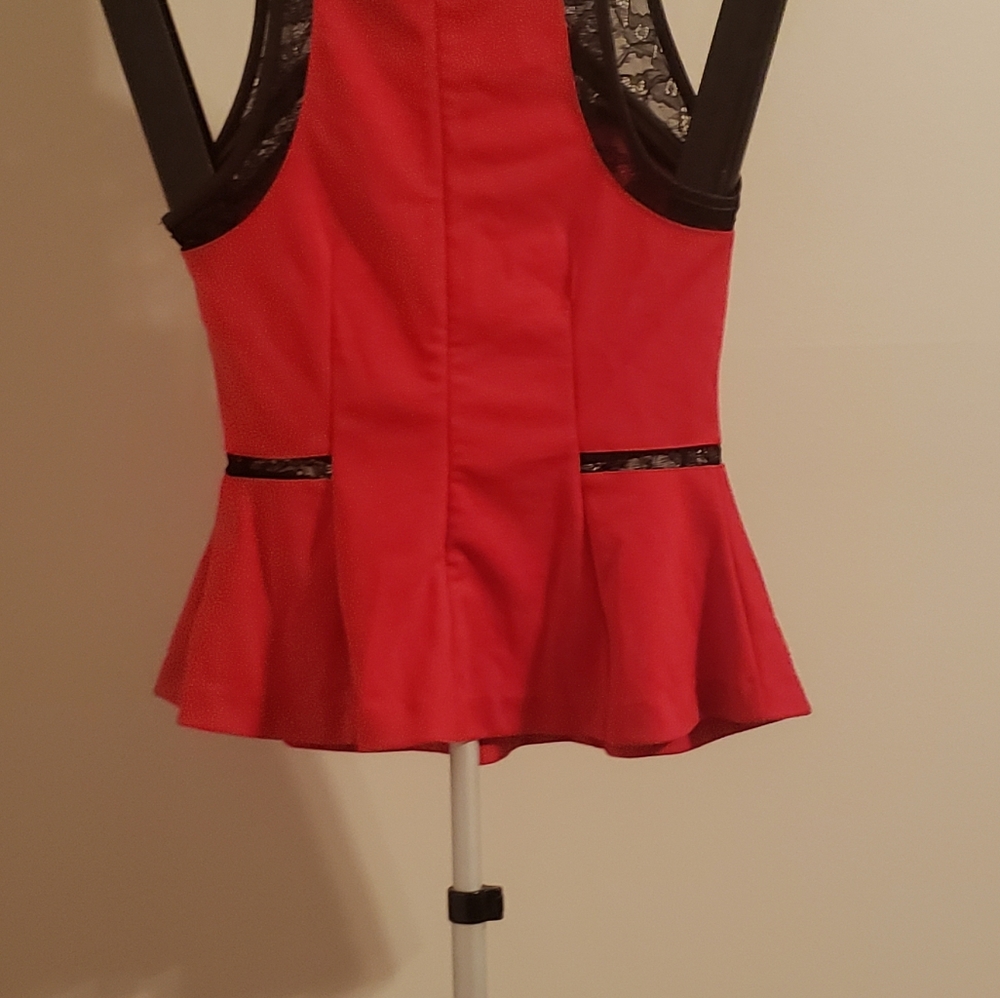Guess Top - Picture 3 of 4